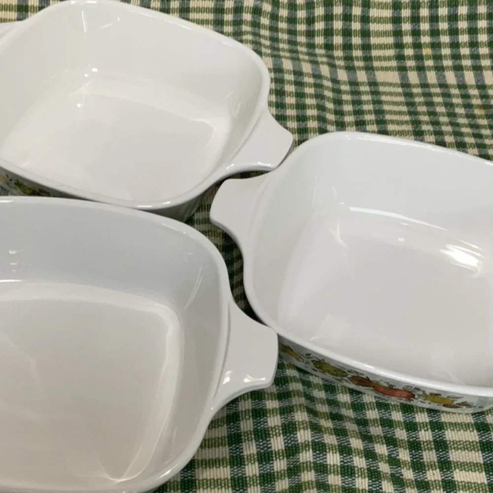 Corelle Spice of Life 3 petite baking dishes. Never used.